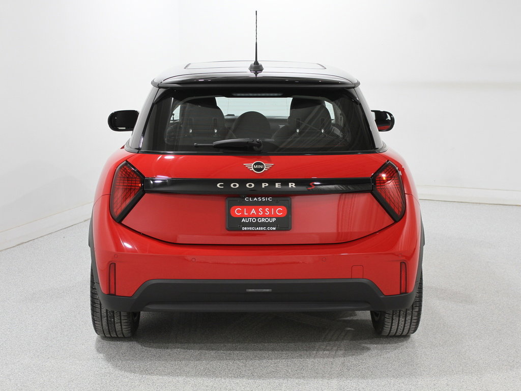 Certified 2025 MINI Cooper S image 18