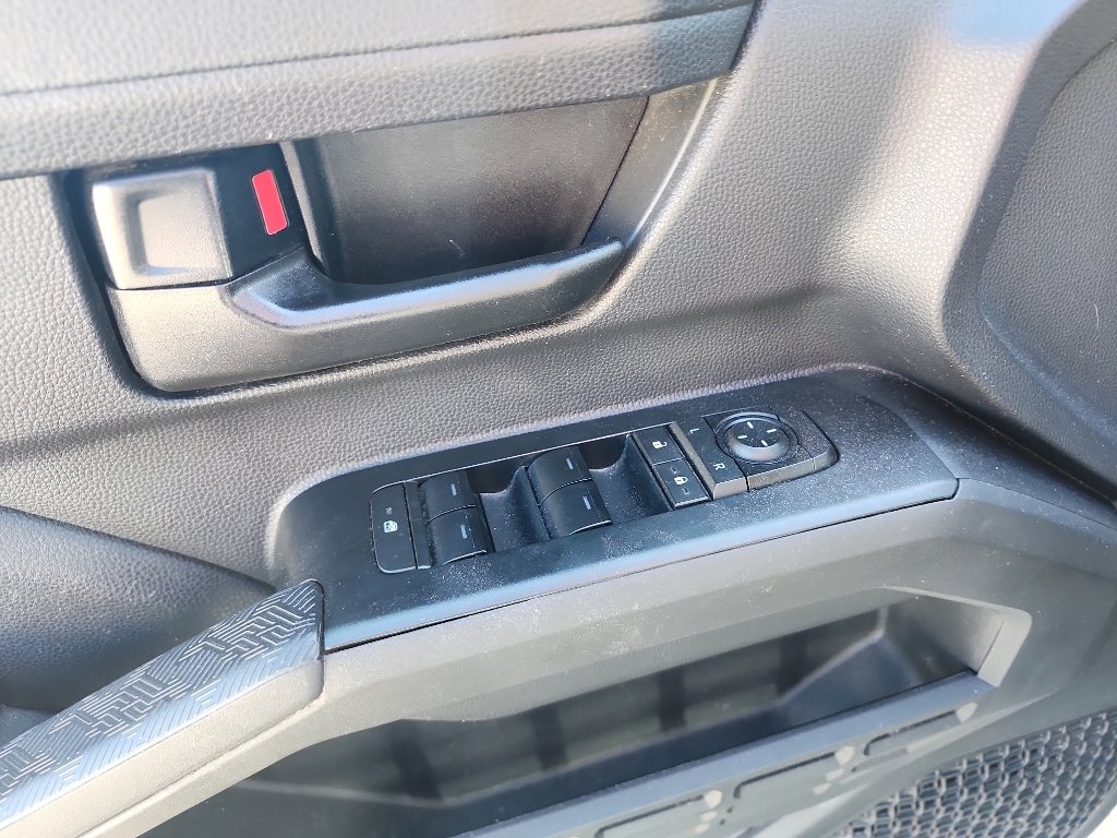 Used 2024 Toyota Tacoma SR5 AWD/4WD image 17