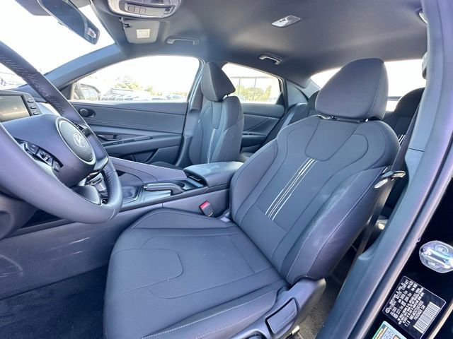 New 2025 Hyundai Elantra Sport image 11