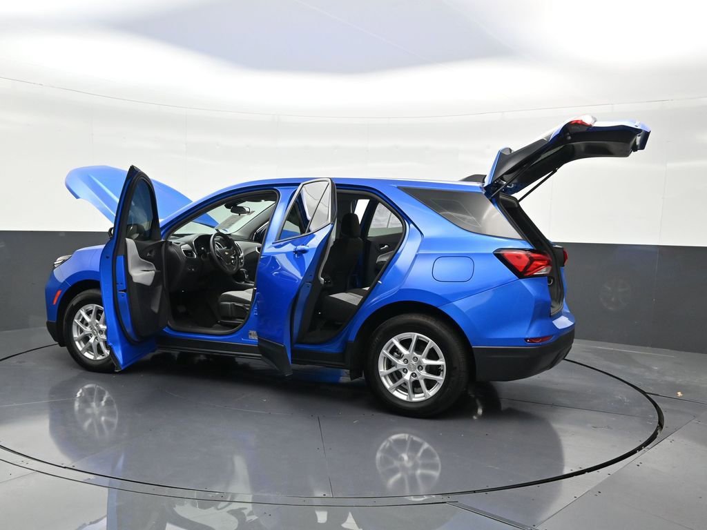 Used 2024 Chevrolet Equinox LS image 35