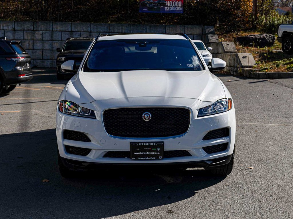 Used 2020 Jaguar F-PACE Premium image 2