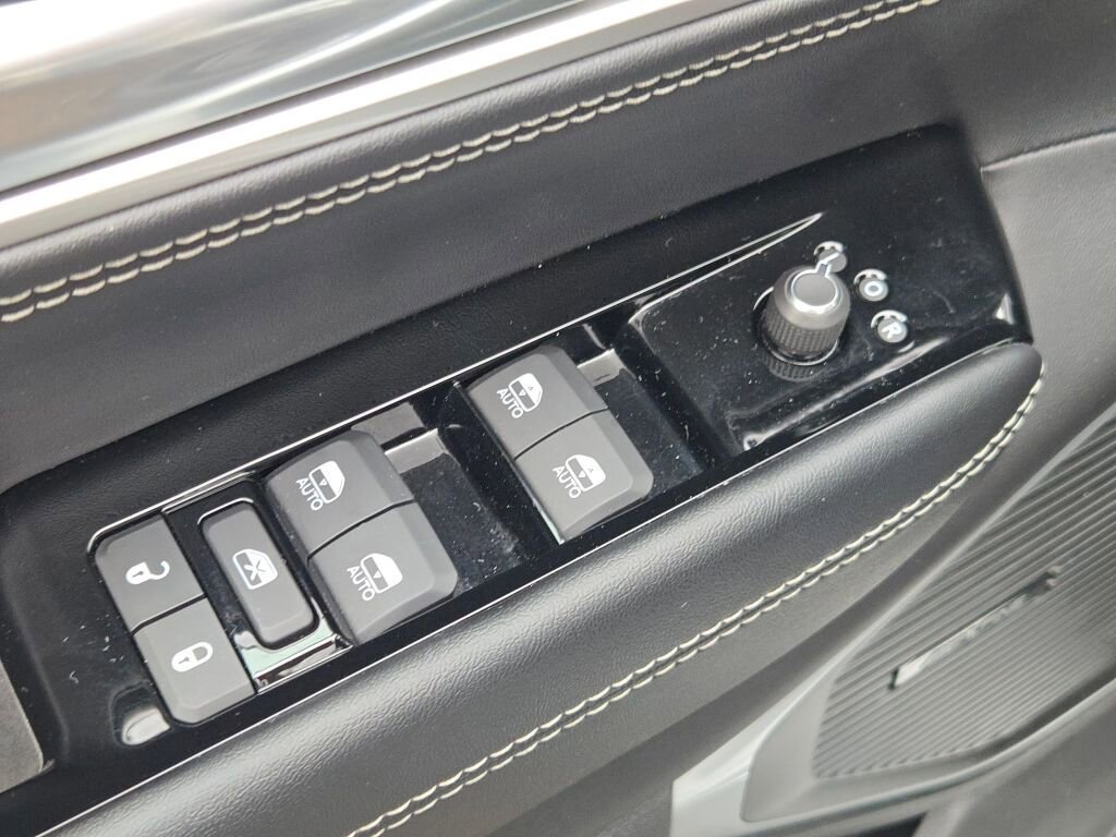 Used 2023 Jeep Wagoneer Series III w/ Preferred Equipment Group image 22