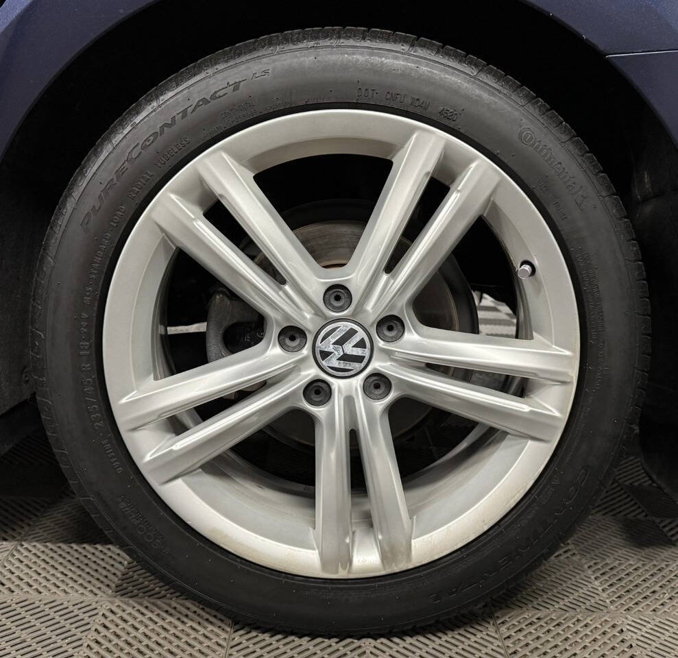 Used 2015 Volkswagen Passat 1.8T SE FWD image 27