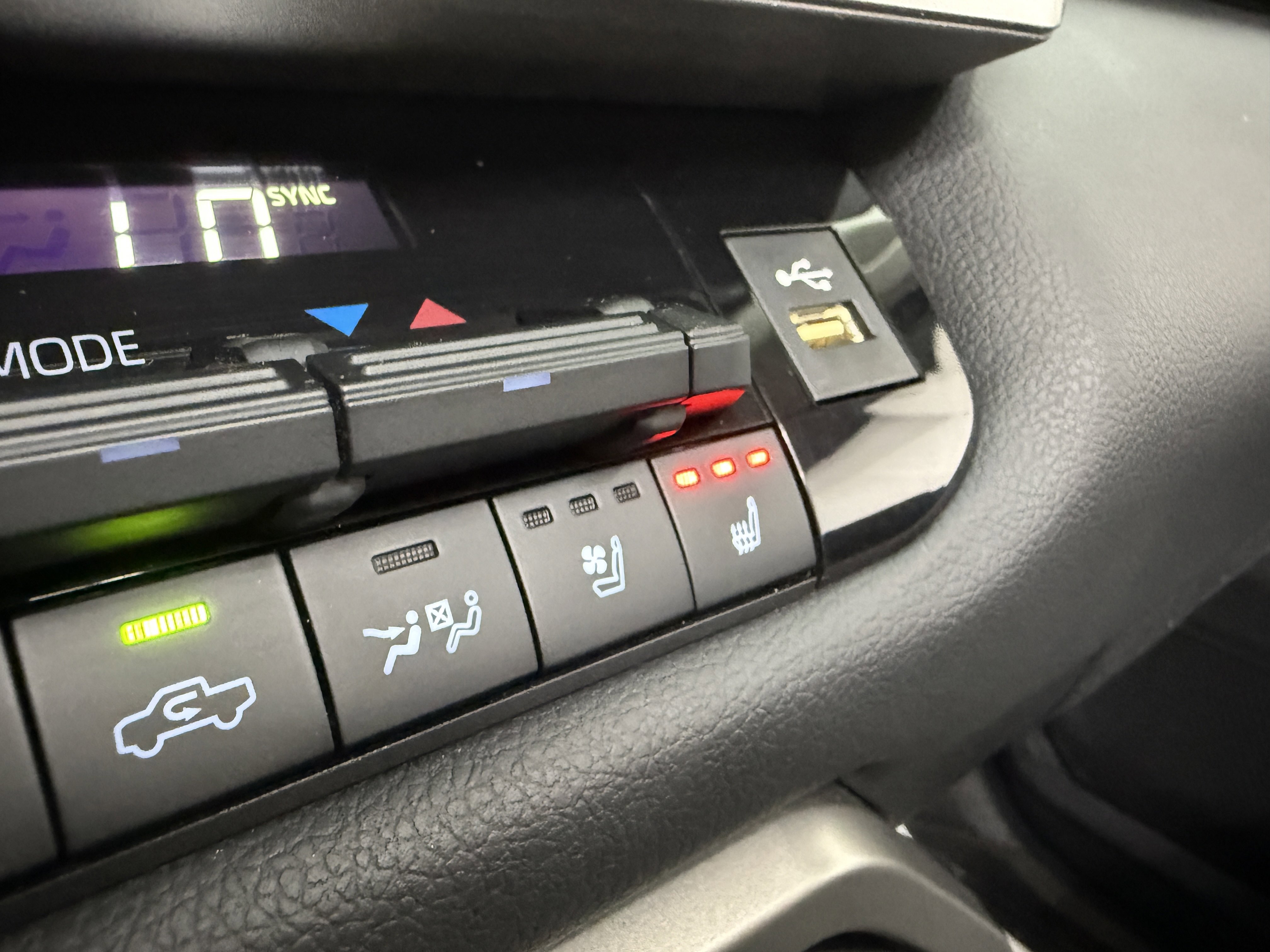 Used 2022 Toyota Tundra Limited image 22