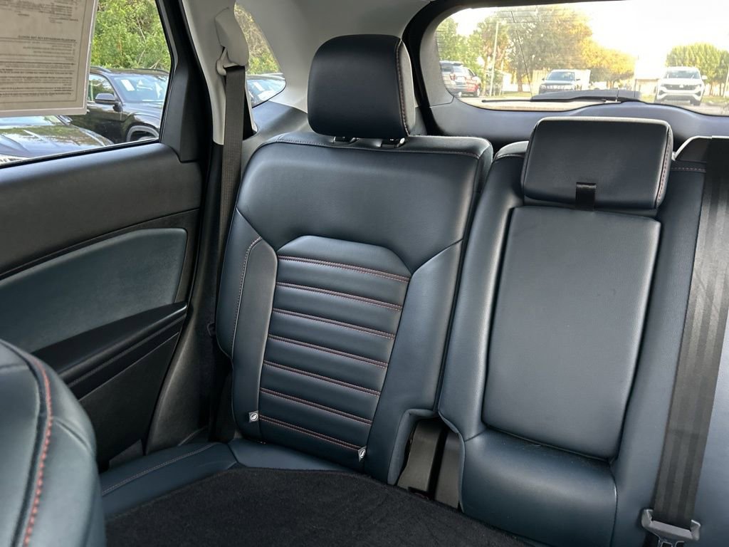 Used 2023 Ford Edge SEL w/ Sport Appearance Package image 12