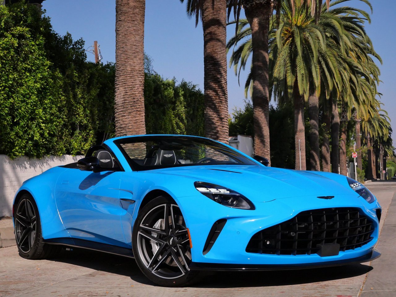 New 2026 Aston Martin V8 Vantage Coupe image 1