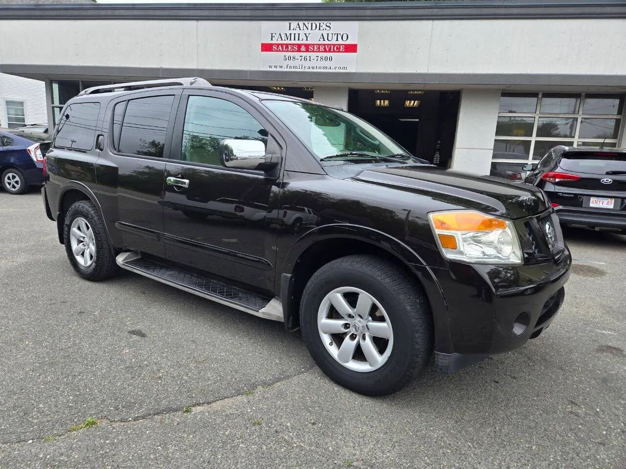 Used 2012 Nissan Armada SV image 38