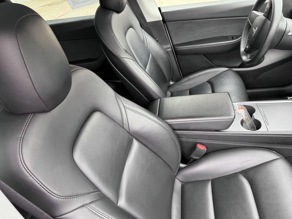 Used 2022 Tesla Model Y Performance AWD/4WD image 28