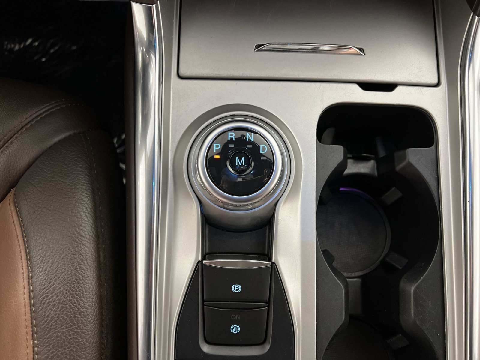 Used 2021 Ford Explorer King Ranch w/ Premium Technology Package image 22