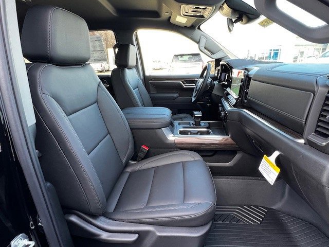 New 2026 Chevrolet Silverado 1500 LT Trail Boss w/ Convenience Package II image 17