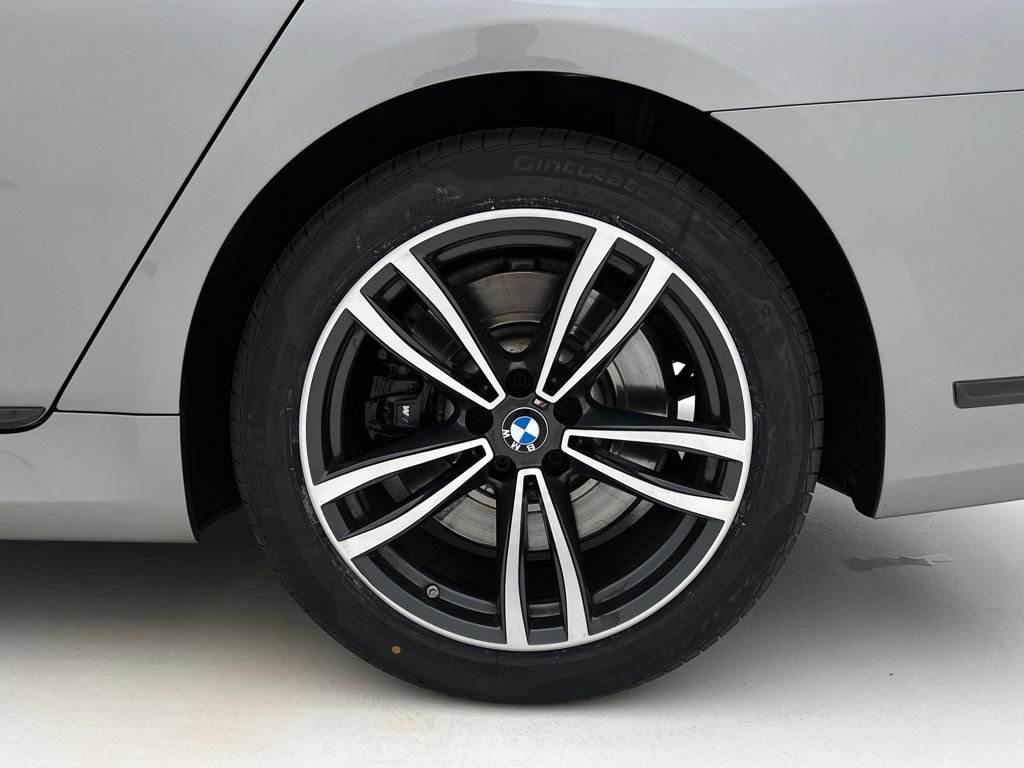 Certified 2022 BMW 740i xDrive w/ M Sport Package image 27