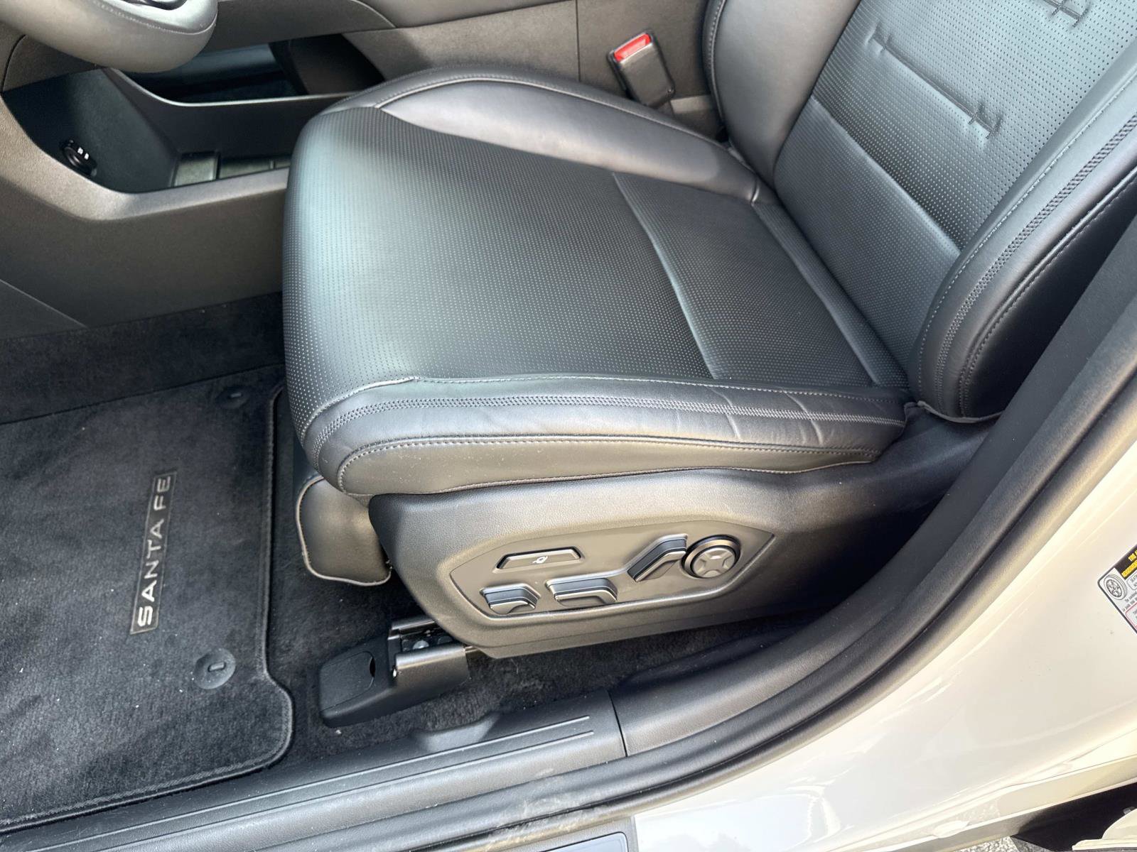 Used 2024 Hyundai Santa Fe Calligraphy image 19