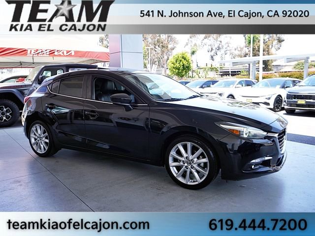 Used 2017 MAZDA MAZDA3 Grand Touring w/ Premium Equipment Package FWD image 9