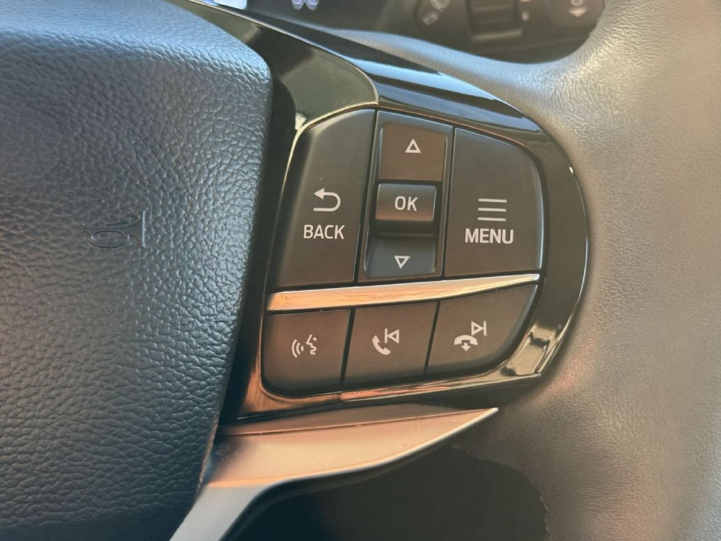 Used 2025 Ford Explorer Platinum w/ Ultimate Package AWD/4WD image 21