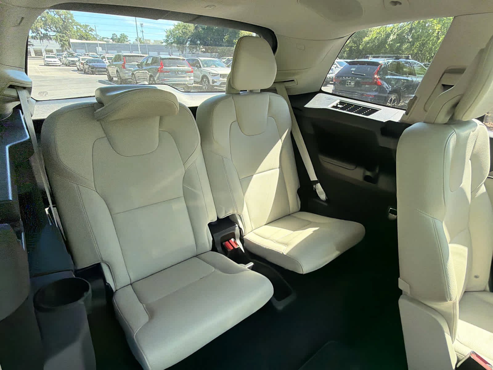 Used 2023 Volvo XC90 B6 Plus w/ Protection Package AWD/4WD image 24