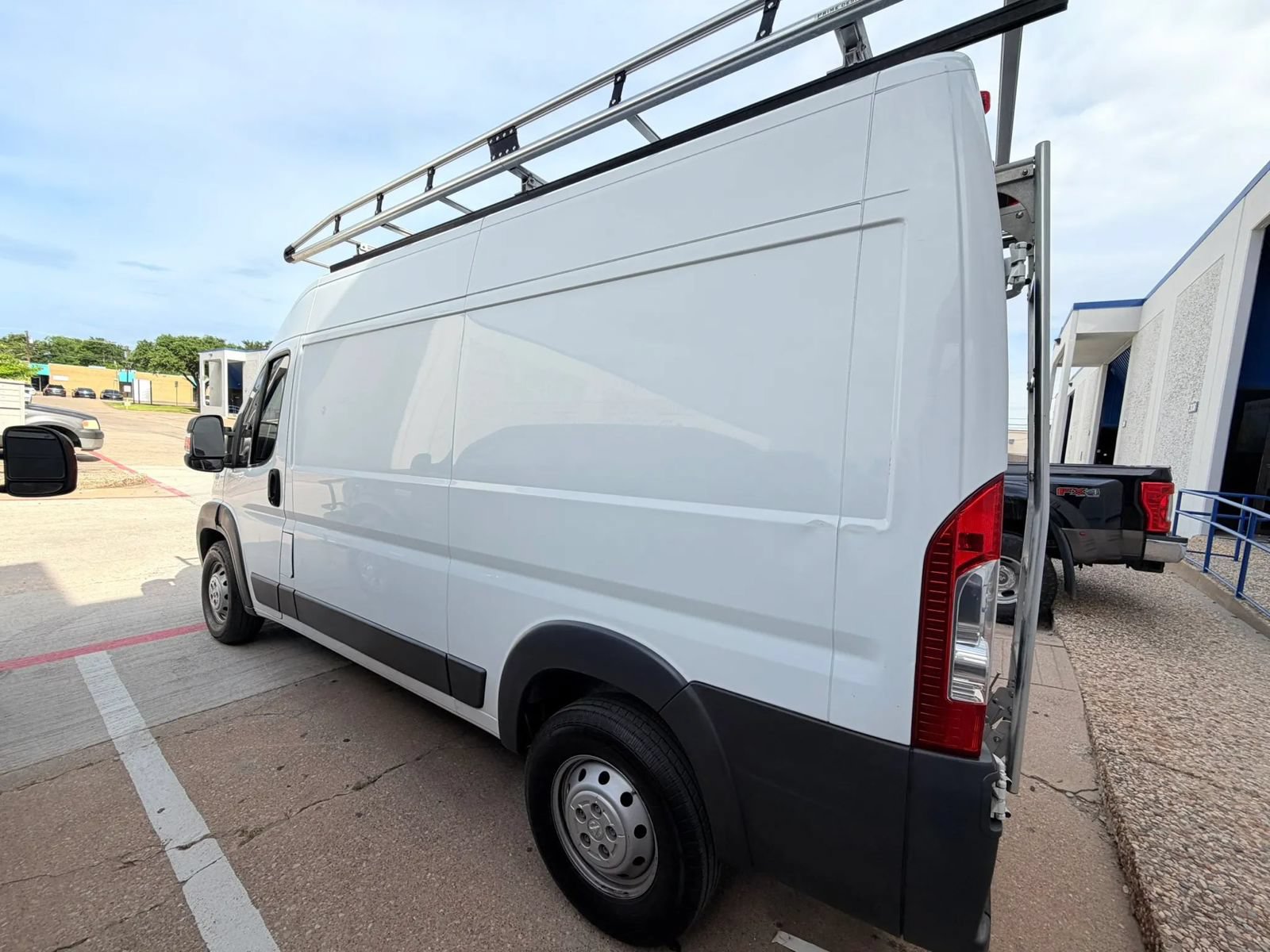 Used 2015 RAM ProMaster 2500 w/ Interior Convenience Group FWD image 2