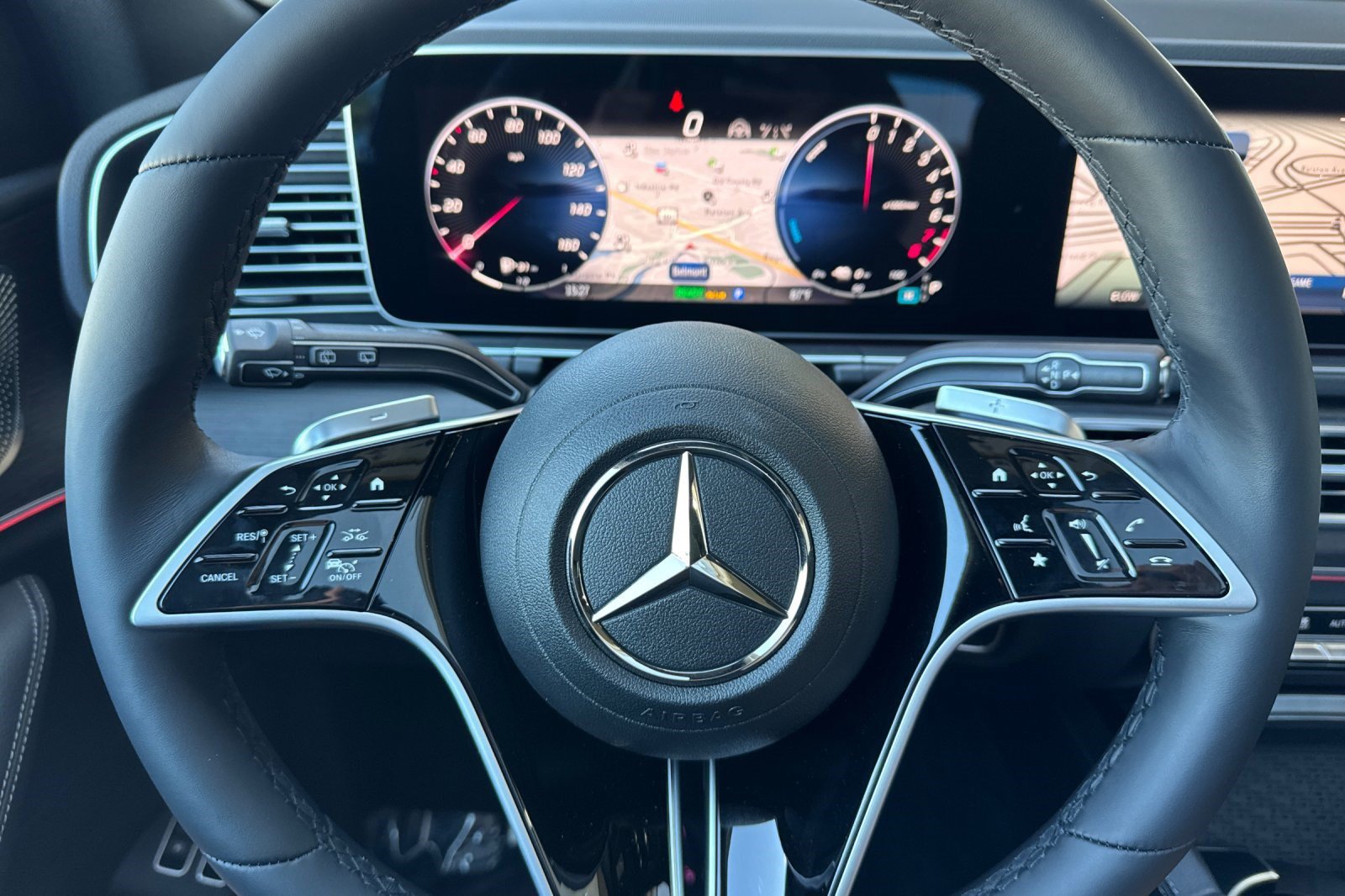 New 2026 Mercedes-Benz GLE 450e 4MATIC image 15