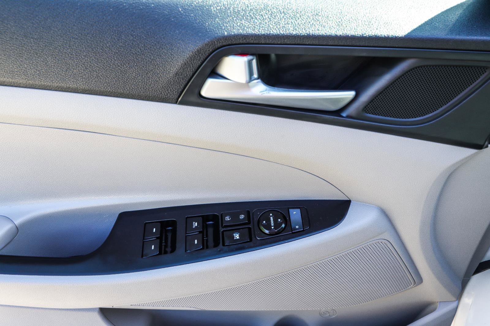 Used 2020 Hyundai Tucson Value AWD/4WD image 38