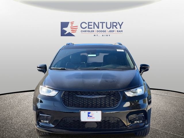 New 2026 Chrysler Pacifica Limited image 6