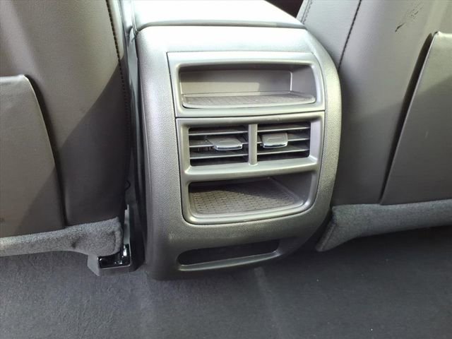 New 2025 Cadillac XT5 Premium Luxury image 16