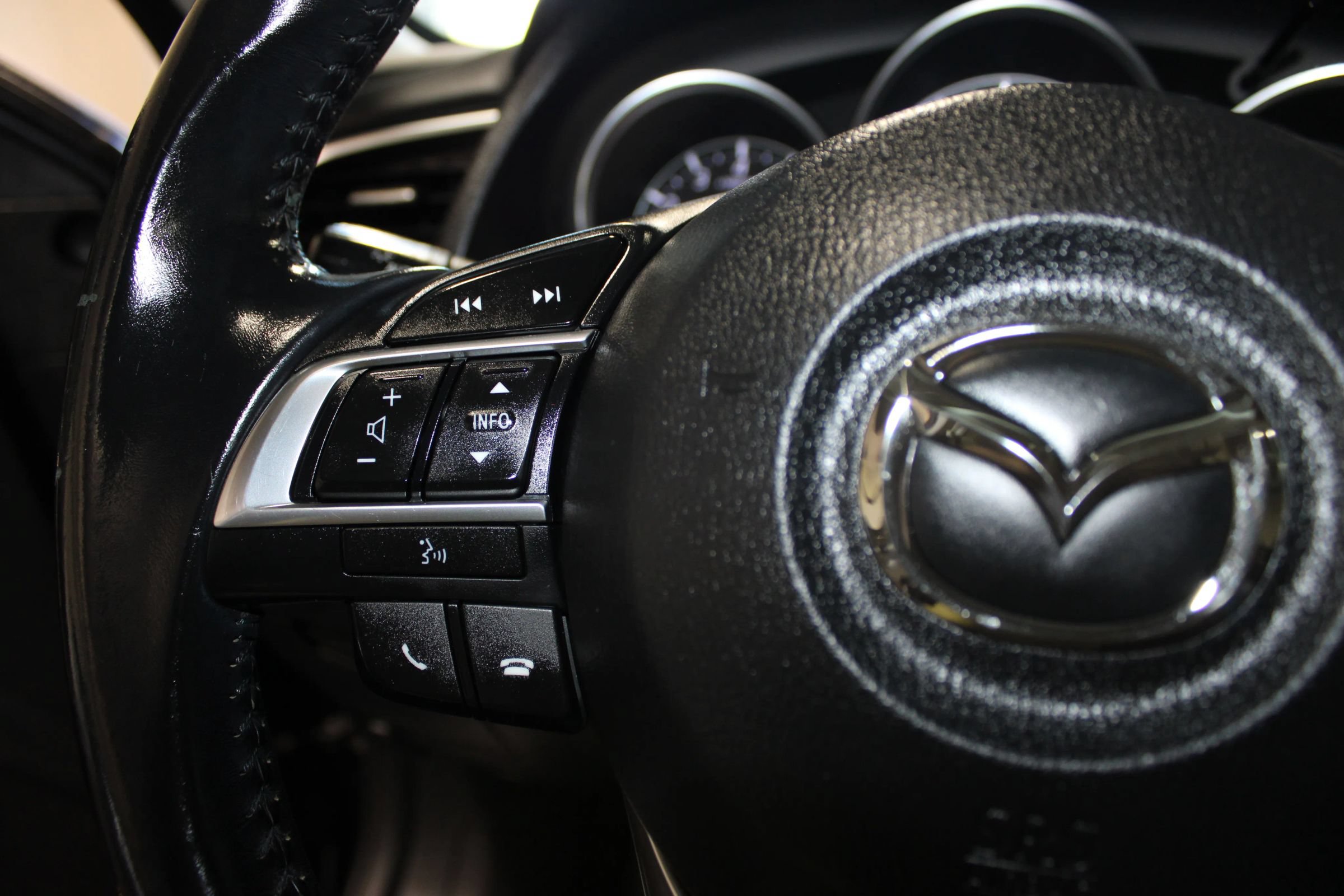 Used 2016 MAZDA MAZDA6 Grand Touring w/ GT Technology Package FWD image 24