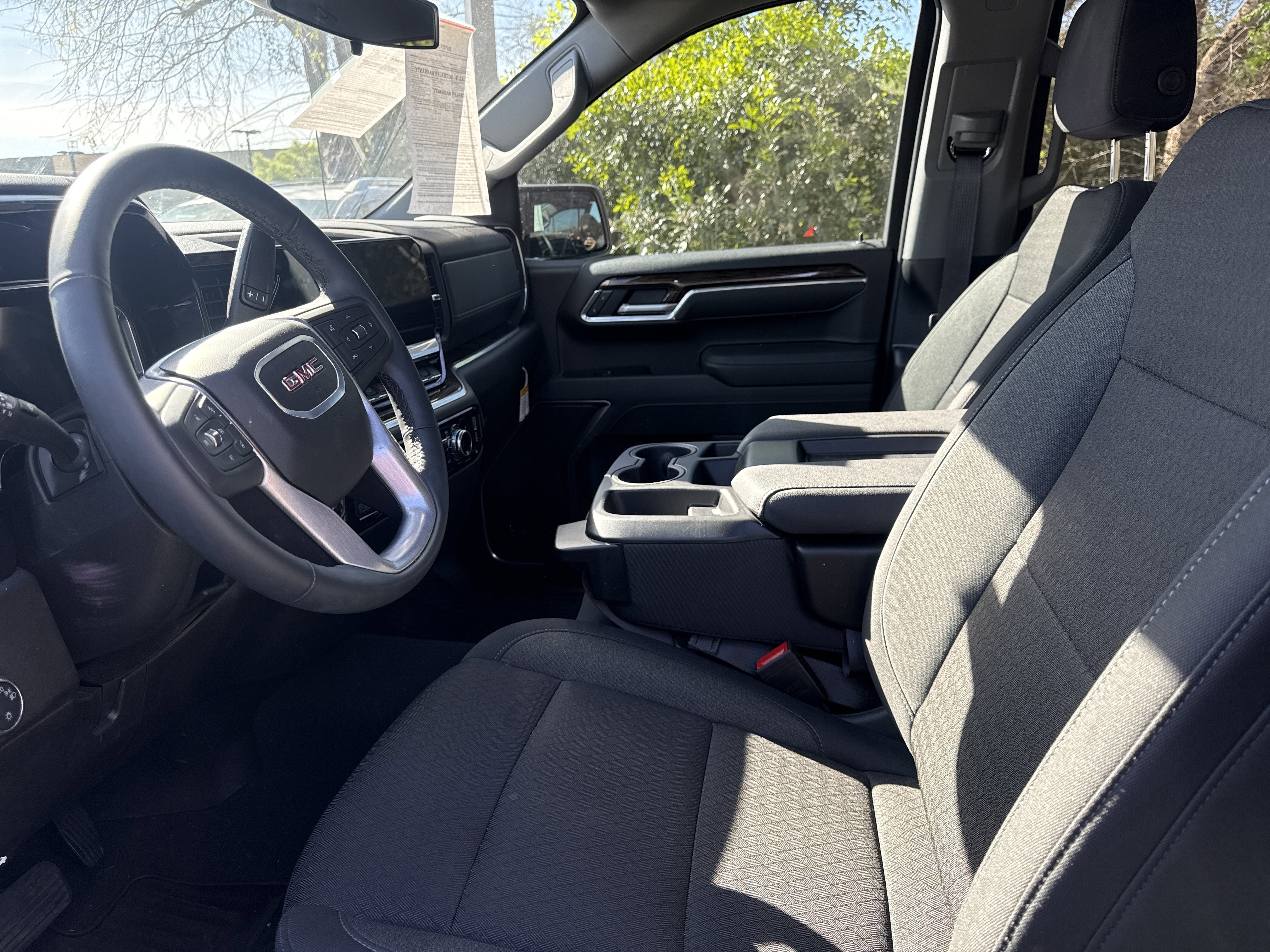 Used 2026 GMC Sierra 1500 SLE image 7