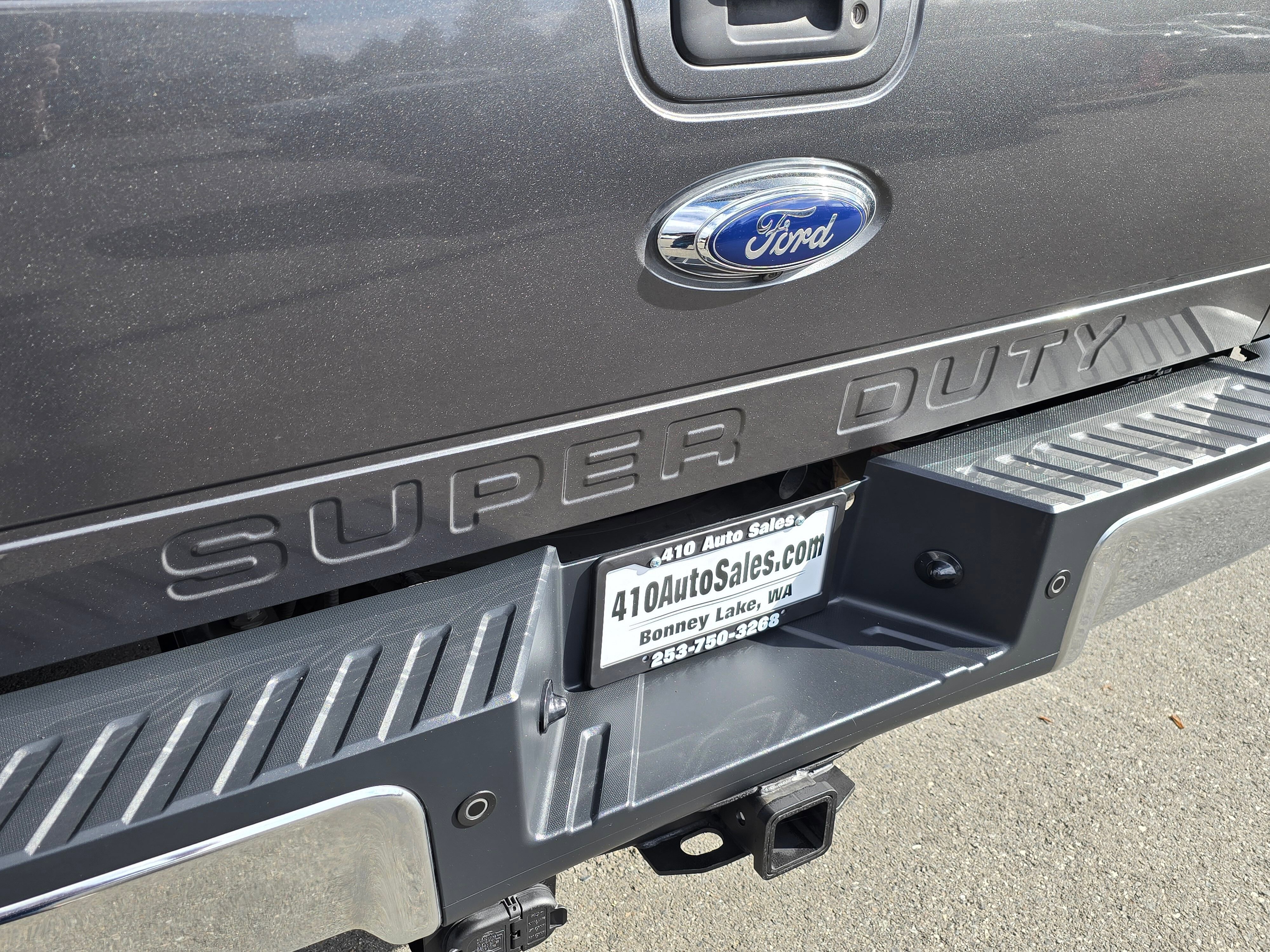 Used 2016 Ford F250 Lariat w/ Lariat Ultimate Package image 9