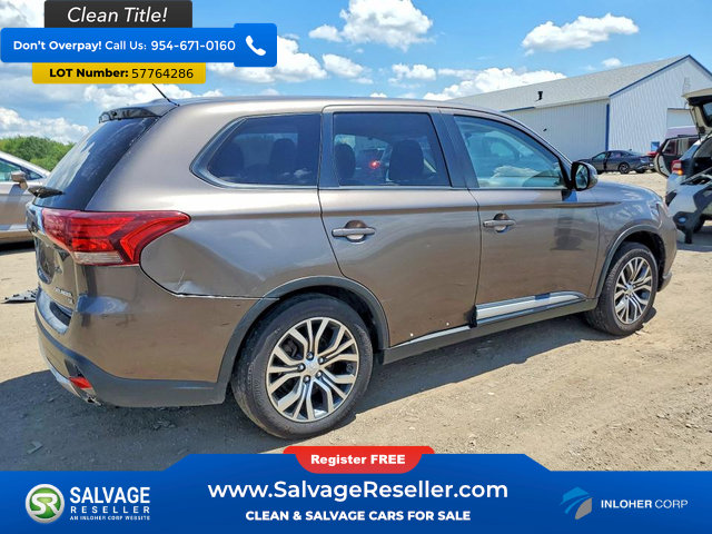 Used 2016 Mitsubishi Outlander SE AWD/4WD image 4