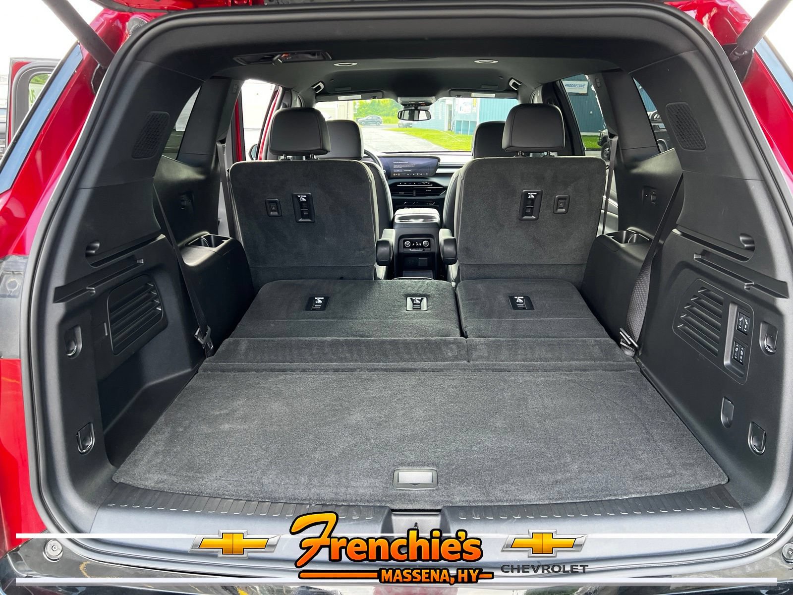 Used 2025 Buick Enclave Sport Touring w/ Power Package AWD/4WD image 6