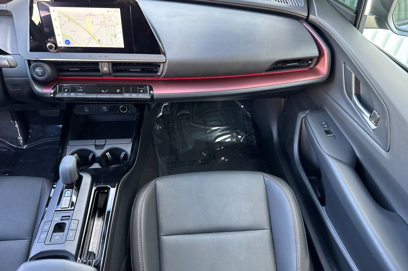 Used 2025 Toyota Prius Plug-In Hybrid image 29