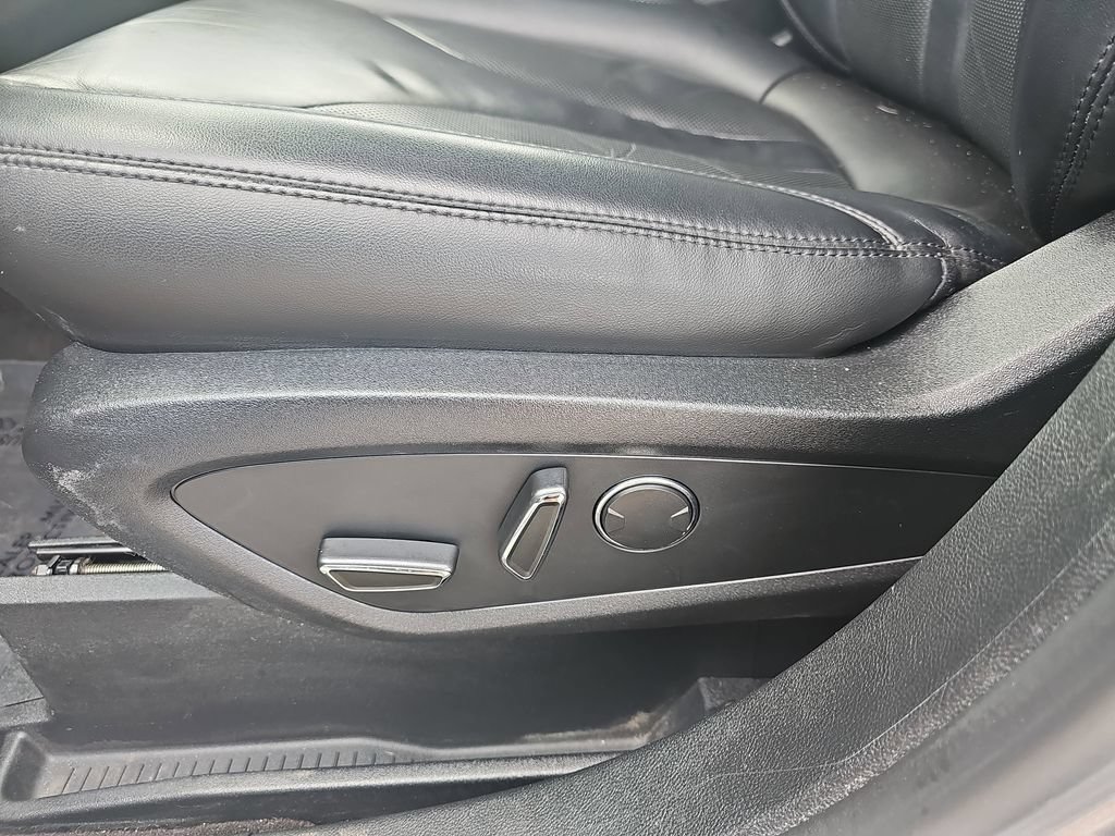 Used 2021 Lincoln Nautilus AWD w/ Equipment Group 101A image 35