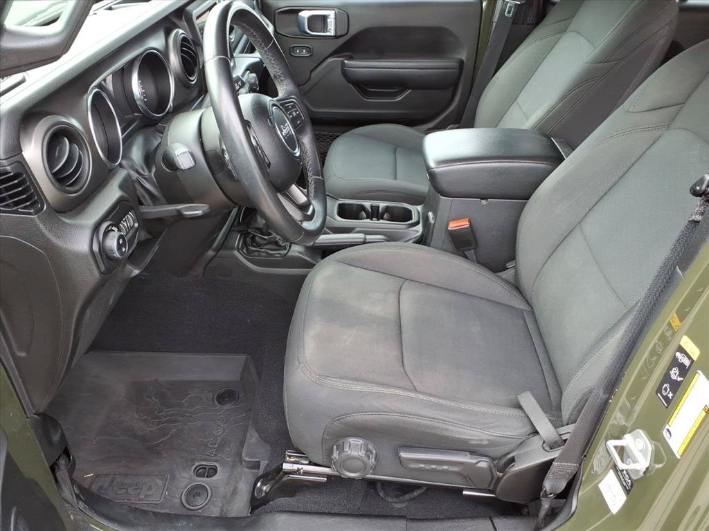 Used 2022 Jeep Gladiator Sport AWD/4WD image 12