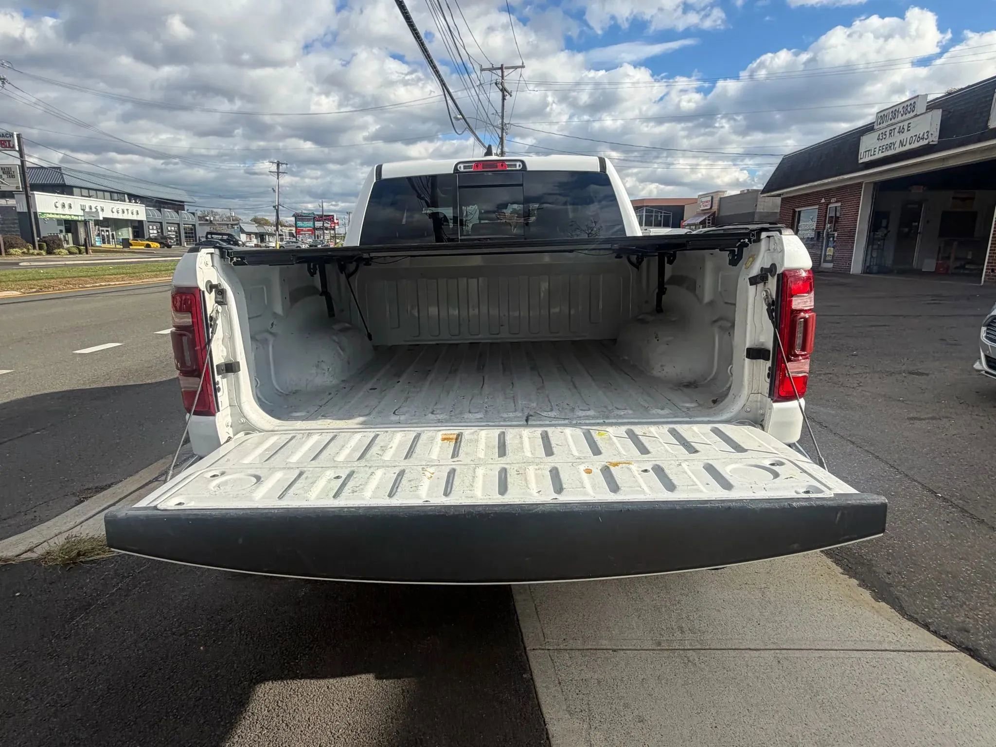 Used 2020 RAM 1500 Laramie image 29