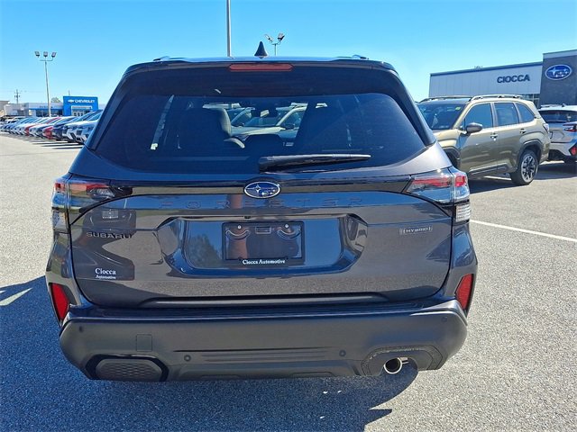 New 2025 Subaru Forester Touring image 9