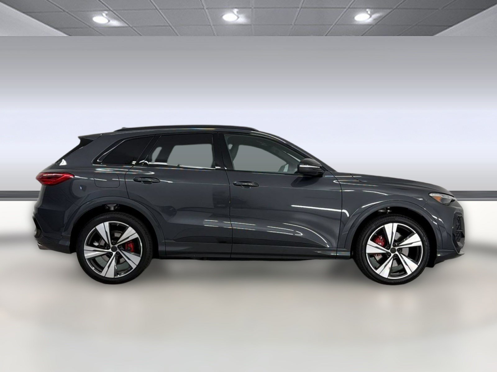 New 2026 Audi SQ5 Premium Plus AWD/4WD image 8