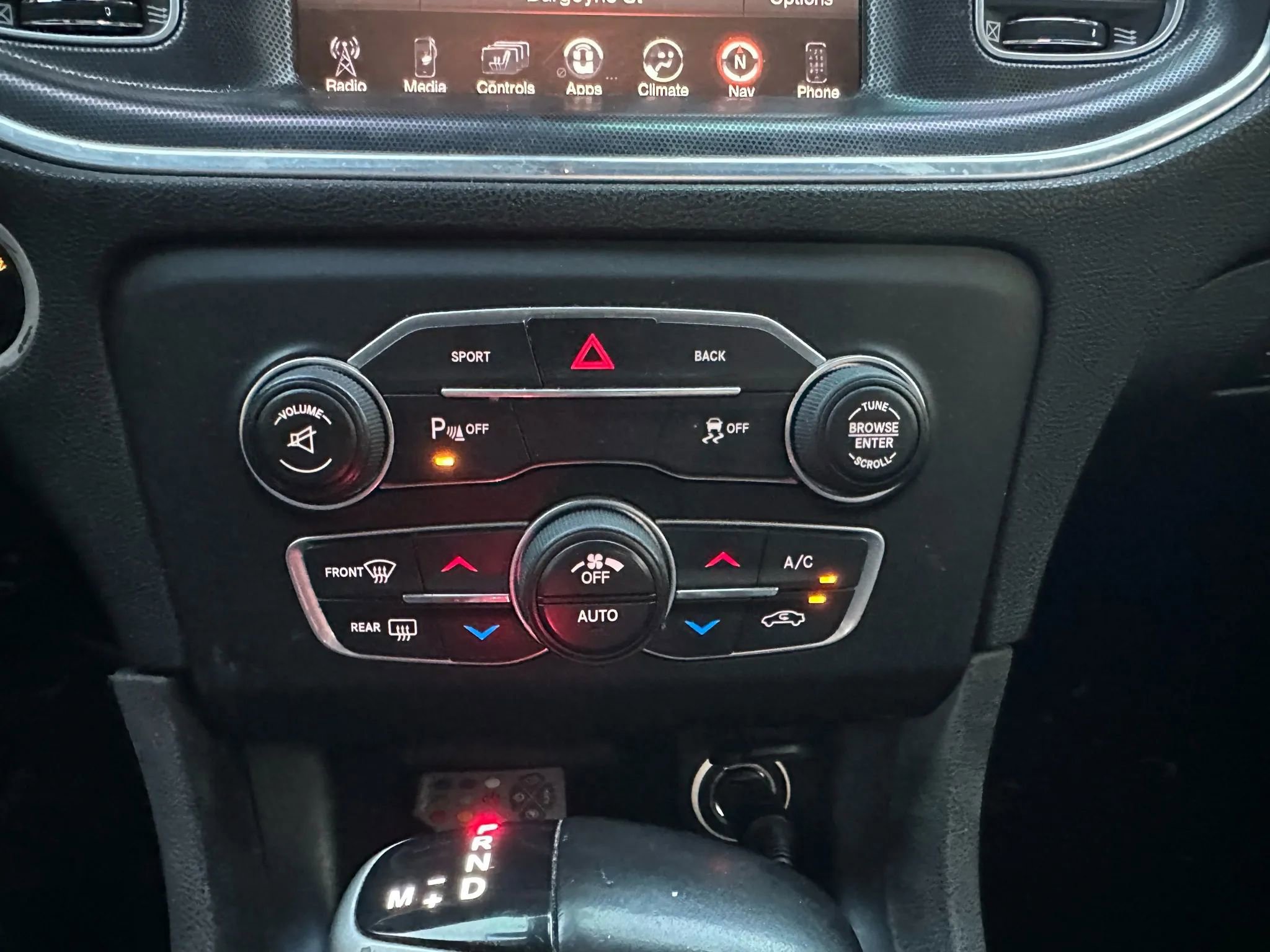 Used 2015 Dodge Charger R/T w/ Plus Group RWD image 19