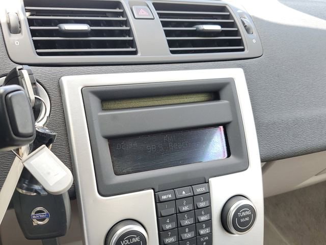 Used 2011 Volvo C70 T5 w/ Convenience Pkg image 18