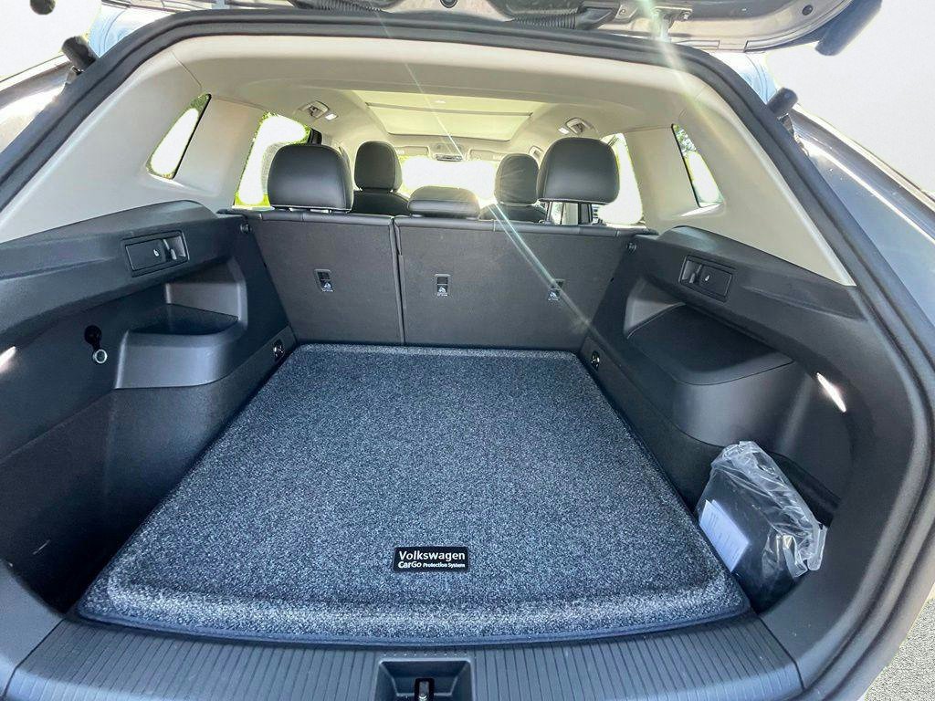 Certified 2026 Volkswagen Tiguan SE AWD/4WD image 29