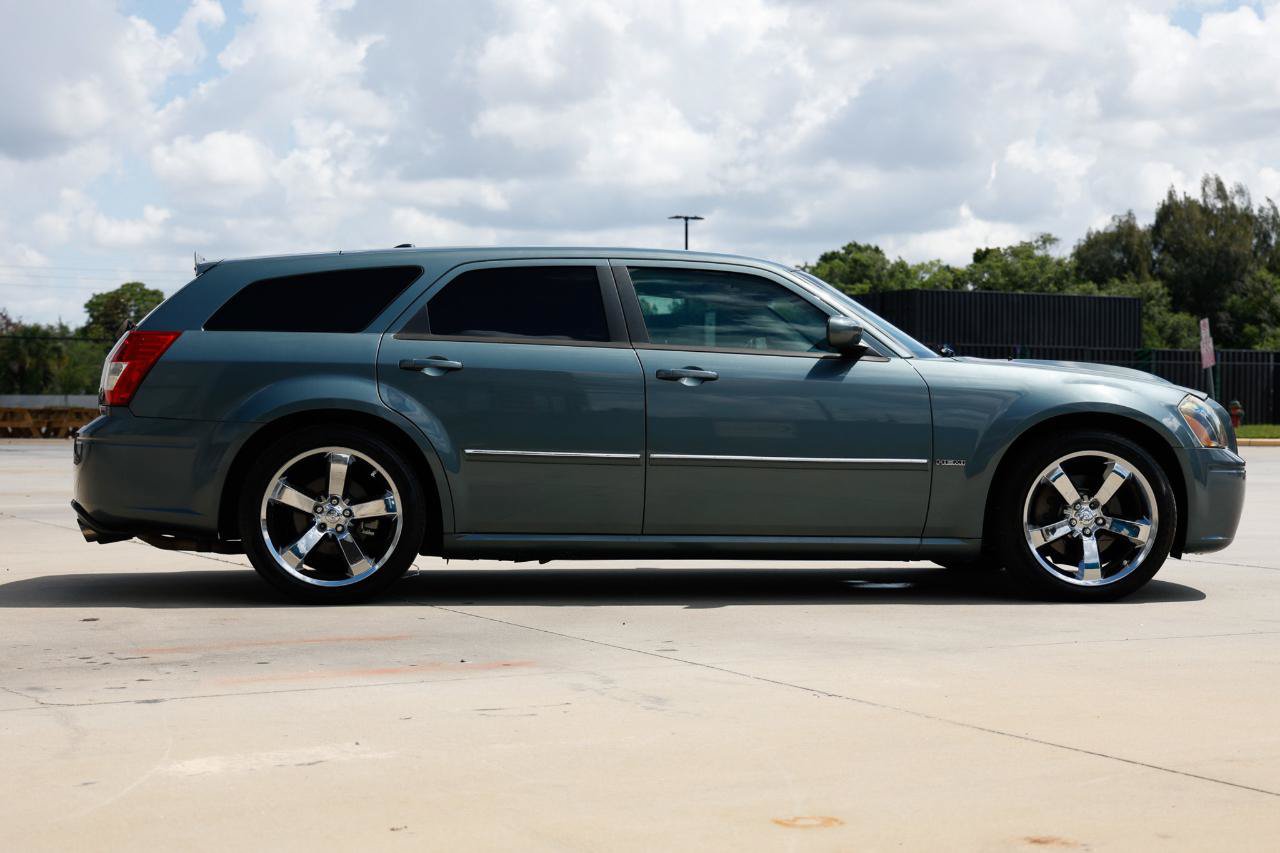 Used 2006 Dodge Magnum R/T w/ Convenience Group II RWD image 15
