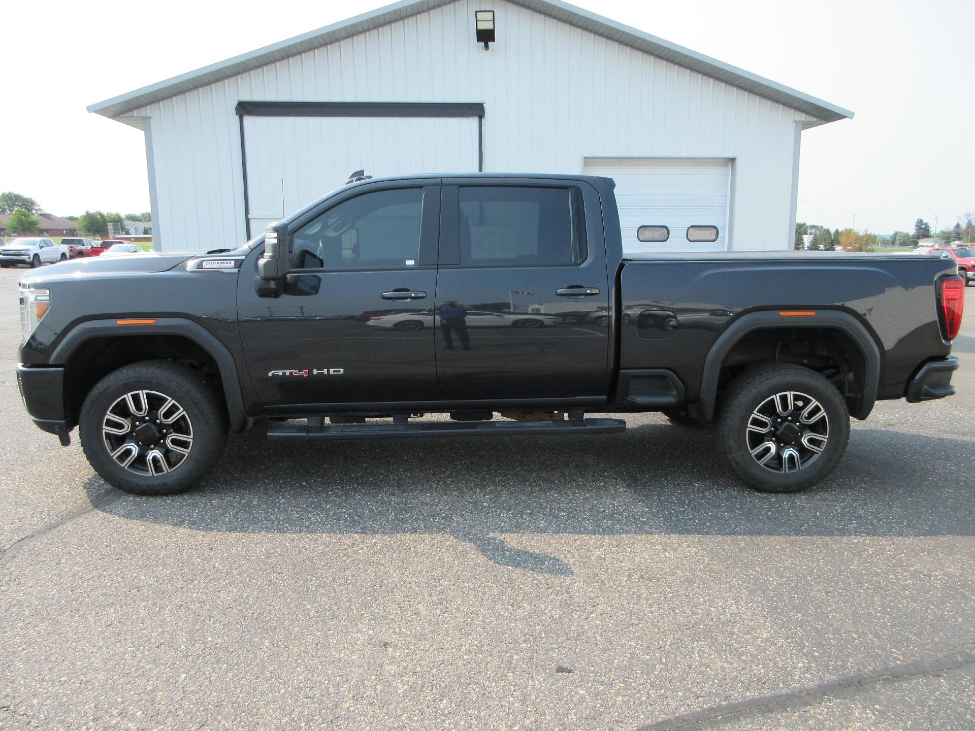 Certified 2020 GMC Sierra 3500 AT4 w/ AT4 Premium Package AWD/4WD image 8