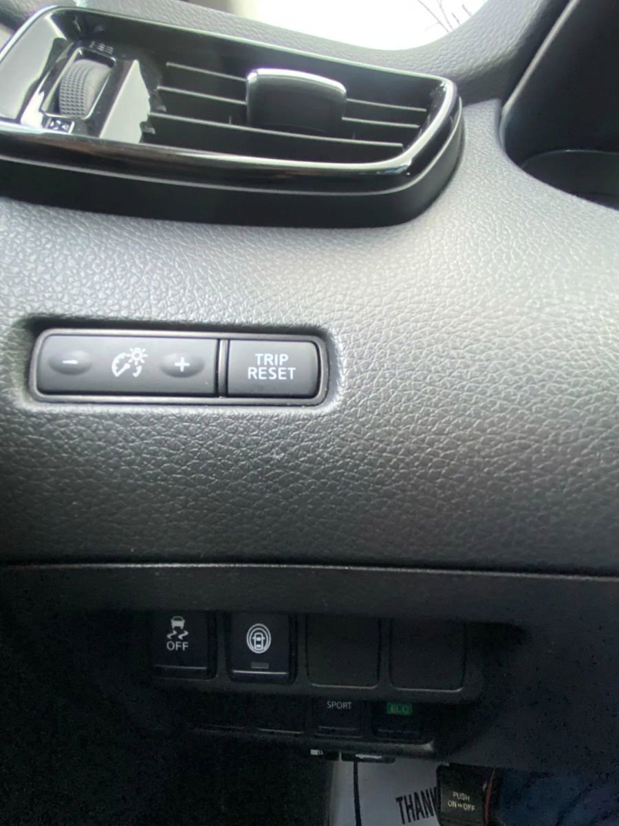 Used 2021 Nissan Rogue Sport S image 9