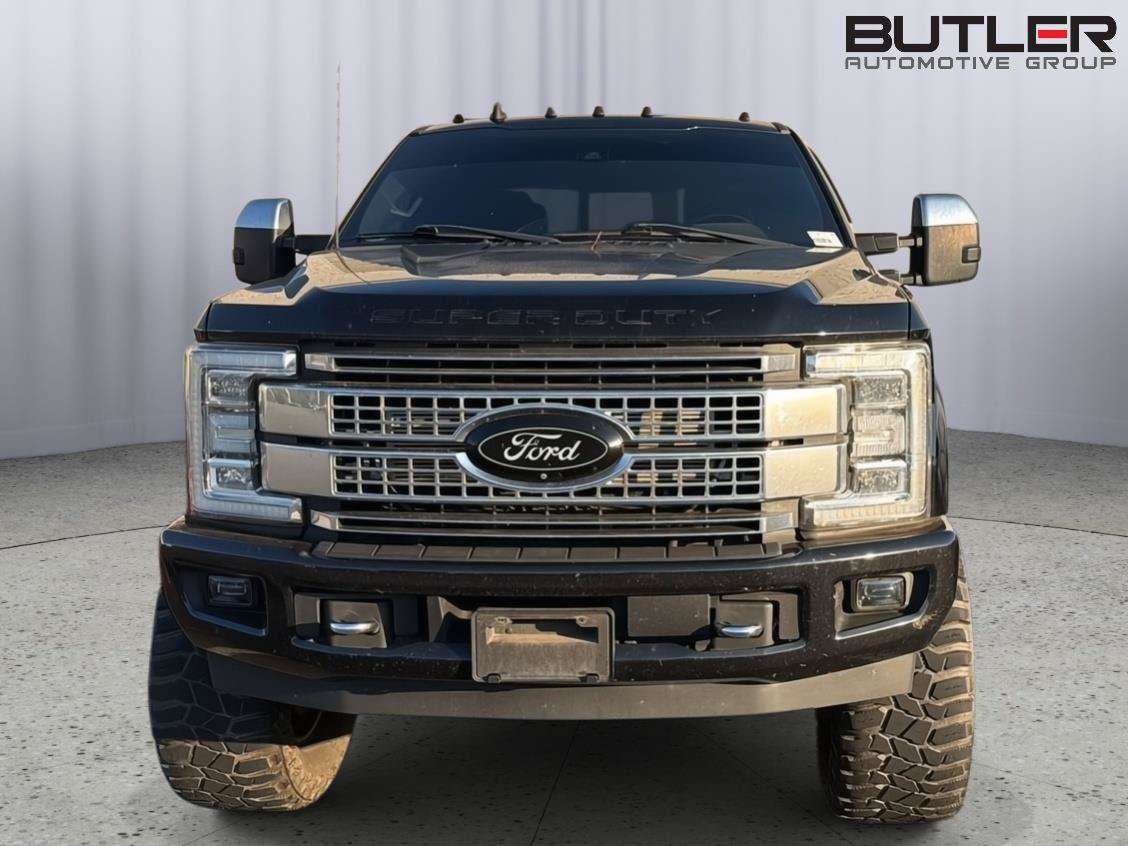 Used 2019 Ford F350 Platinum w/ Platinum Ultimate Package AWD/4WD image 4