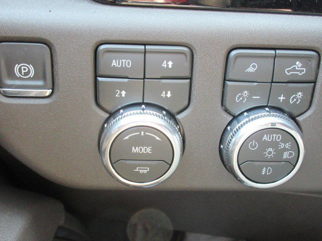 New 2026 GMC Sierra 2500 SLT w/ SLT Premium Package AWD/4WD image 24