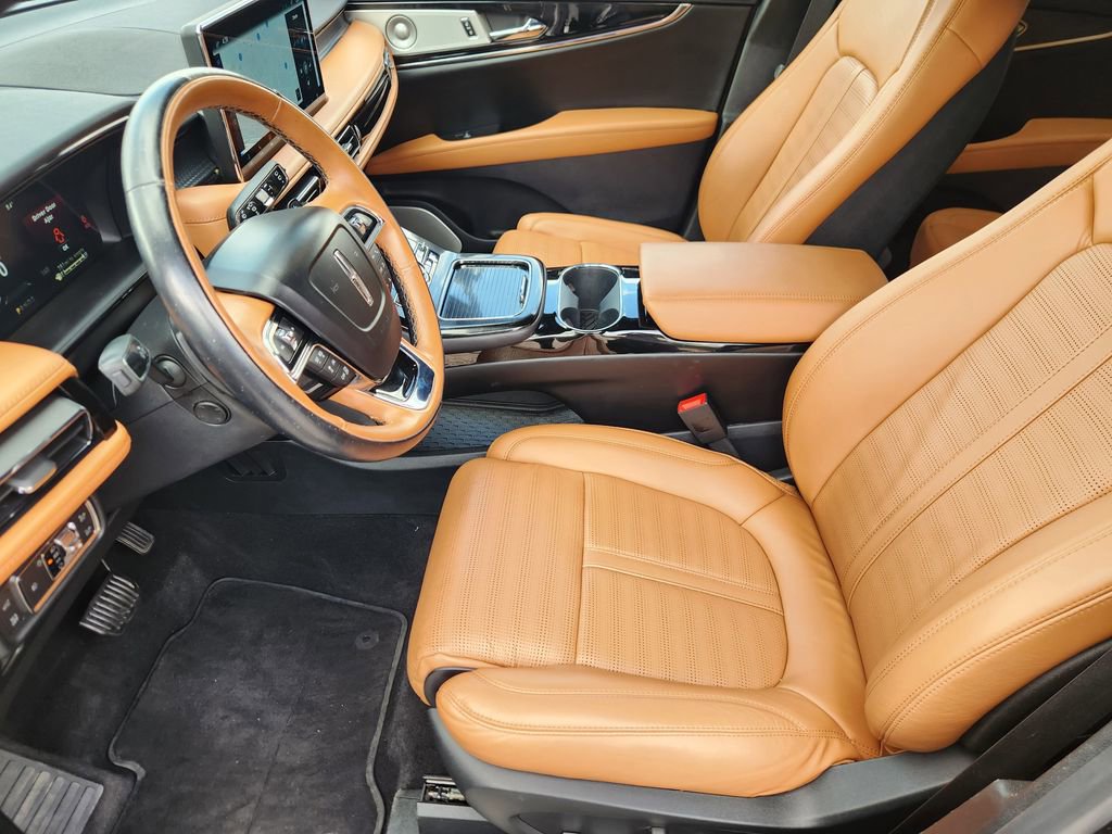 Used 2022 Lincoln Nautilus Black Label w/ Class II Trailer Tow Package image 14