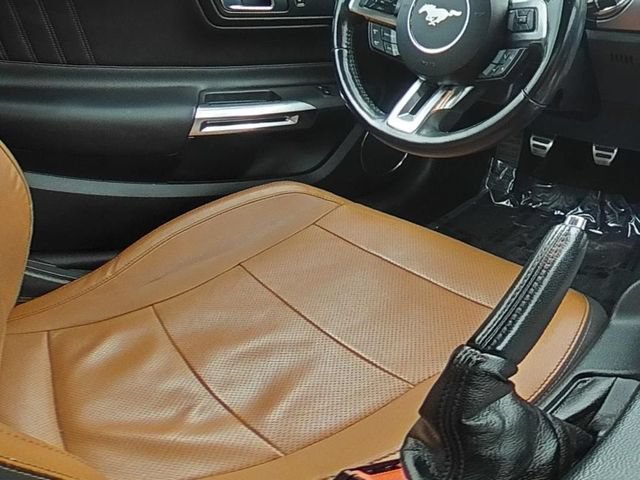 Used 2019 Ford Mustang GT Premium w/ Black Accent Package RWD image 31