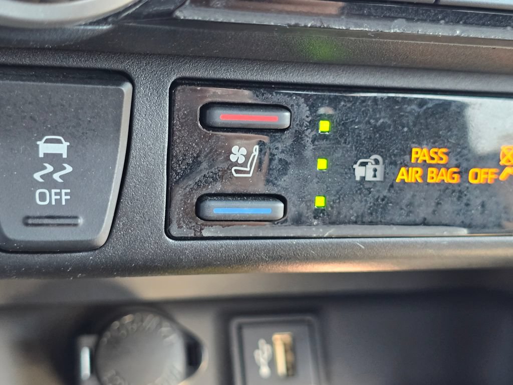 Certified 2024 Toyota RAV4 XSE w/ Premium Package AWD/4WD image 8