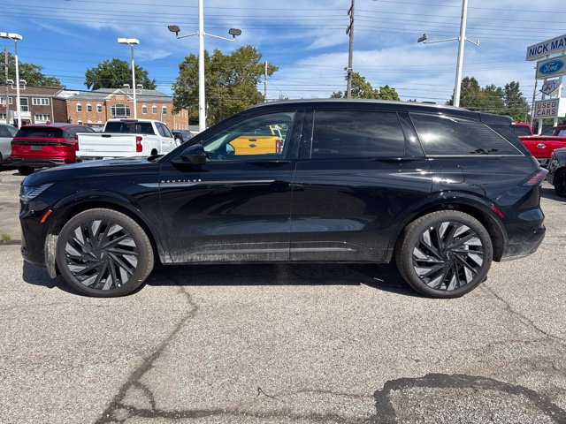 New 2026 Lincoln Nautilus Reserve w/ Jet Appearance Package AWD/4WD image 6