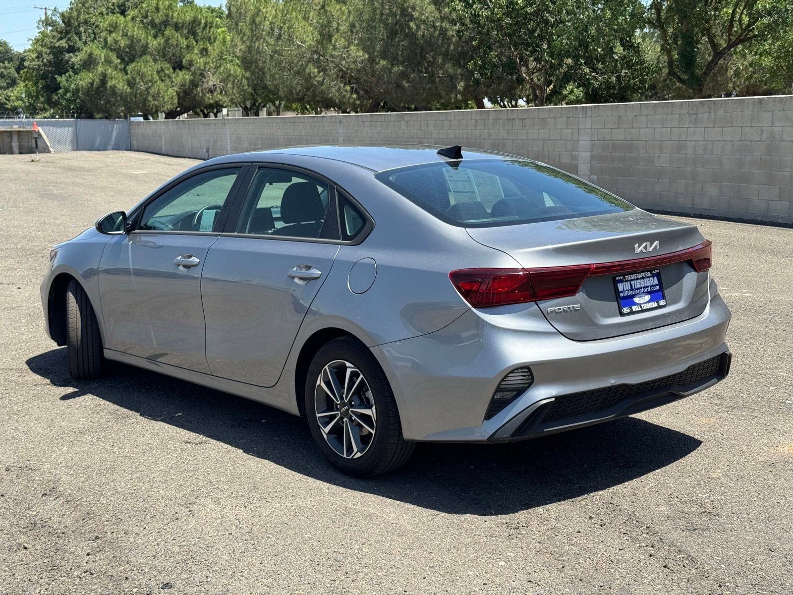 Used 2024 Kia Forte LXS FWD image 5