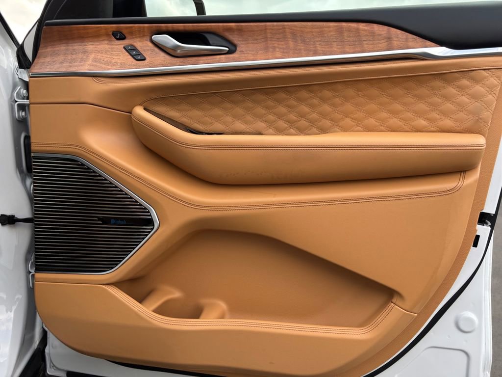 Used 2022 Jeep Grand Cherokee Summit image 26