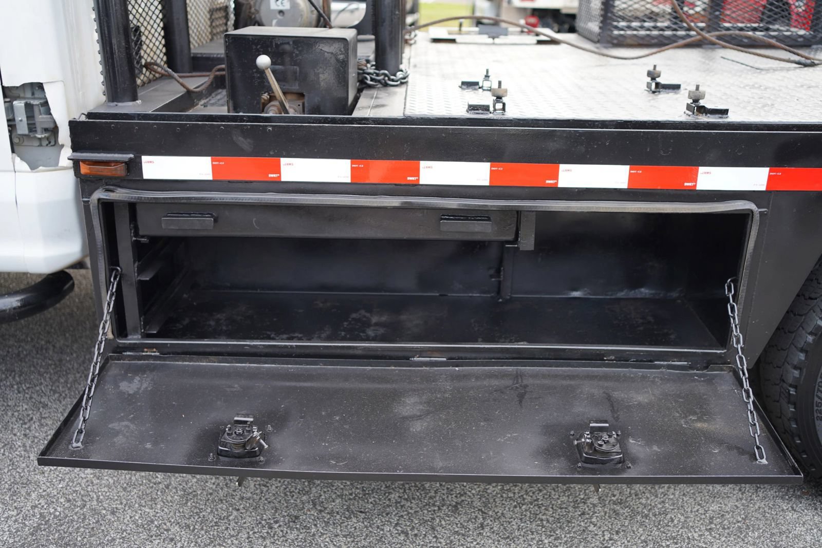 Used 2017 Ford F550 4x4 SuperCab Super Duty image 20